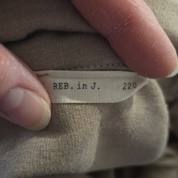 XL Button-Front Shacket in Tan - Picture 3 of 5